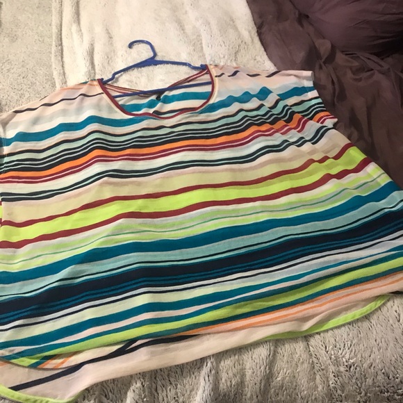 Plus size multi color horizontal sheet shirt - Picture 4 of 4